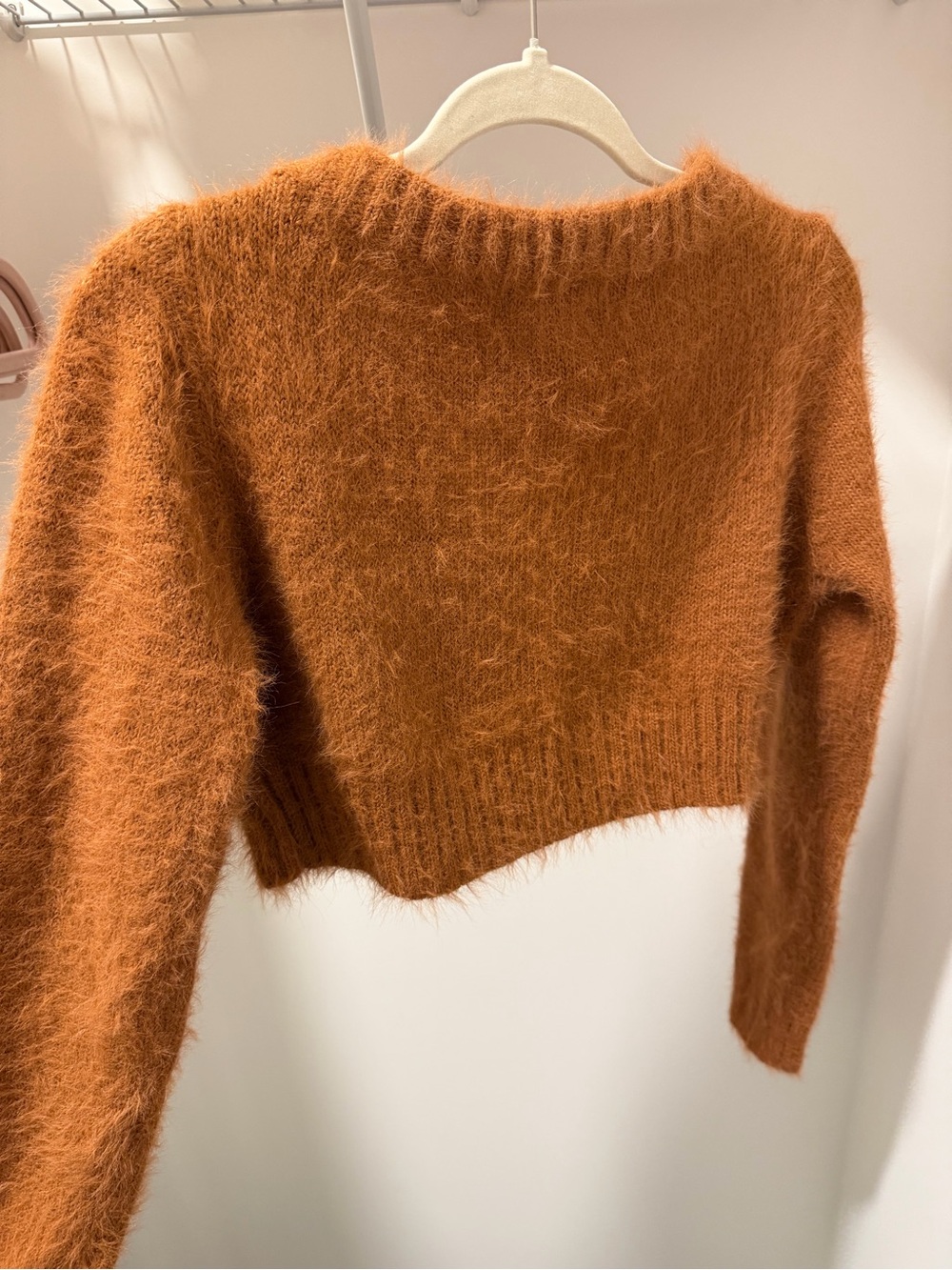 Perfect top for fall - Picture 6 of 6